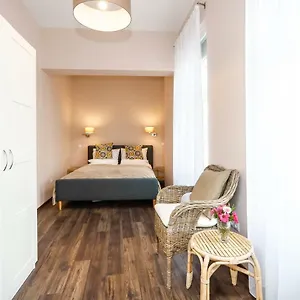 D8 Design & Apartman Eger