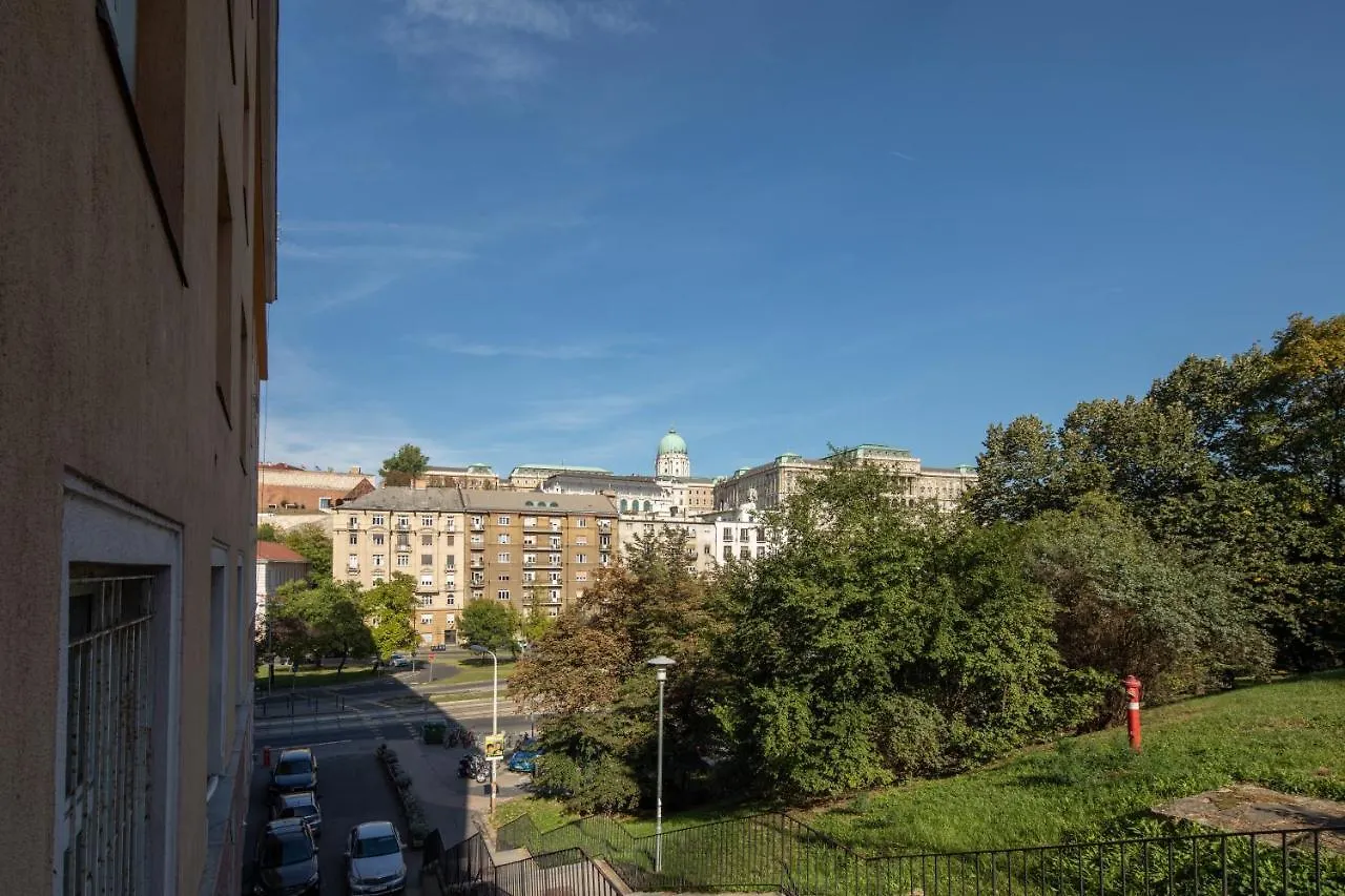 Kastely Apartments - Buda Castle Budapest Hungary
